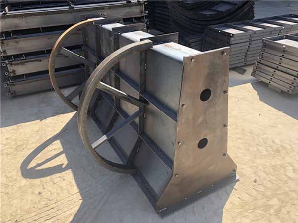 隔離防撞墩模具